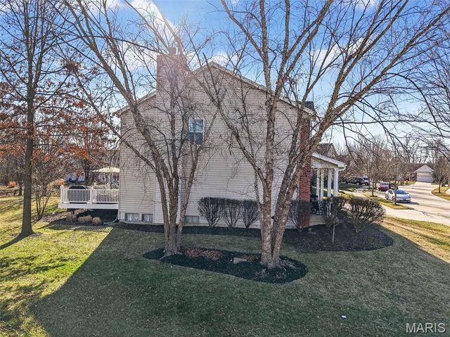 709 Stonewood Bend Drive, Lake St Louis, MO 63367