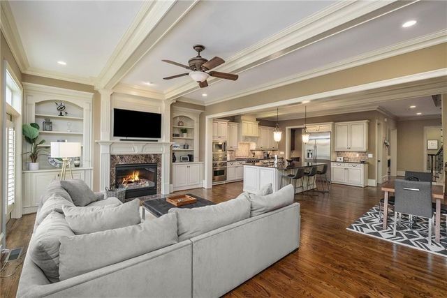 3611 E Paces Way NE, Atlanta, GA 30326