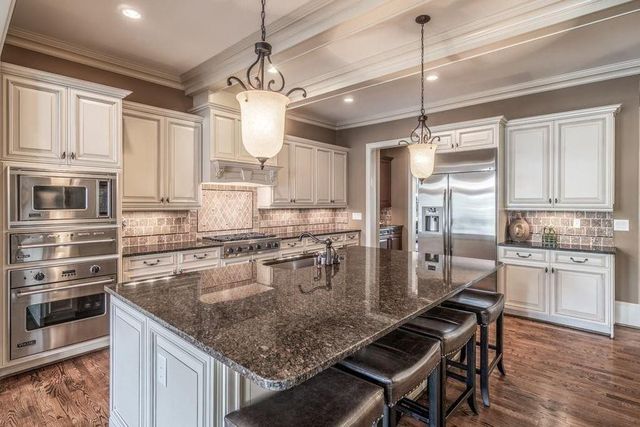 3611 E Paces Way NE, Atlanta, GA 30326
