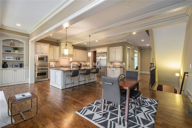 3611 E Paces Way NE, Atlanta, GA 30326