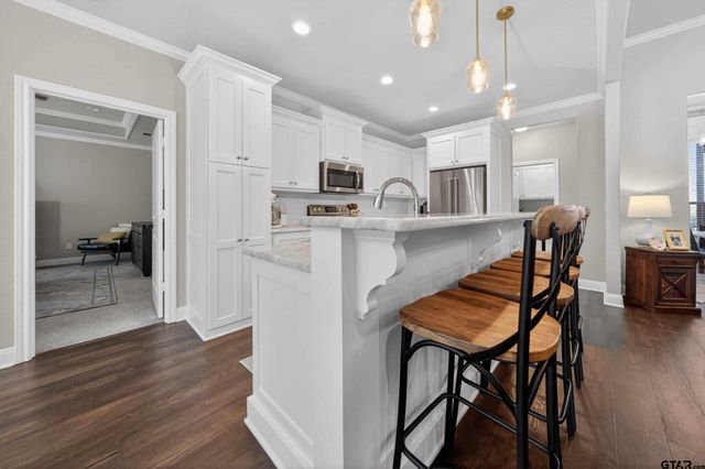 7373 Hearthstone Ln, Tyler, TX 75703