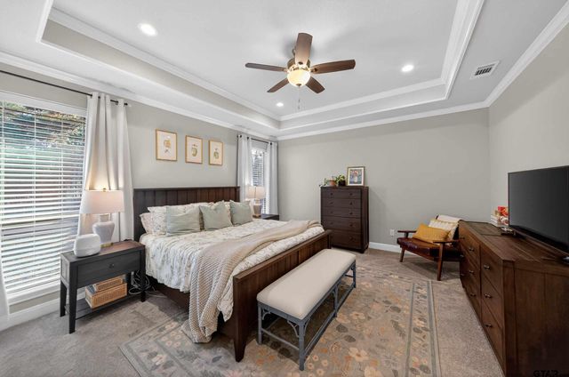 7373 Hearthstone Ln, Tyler, TX 75703