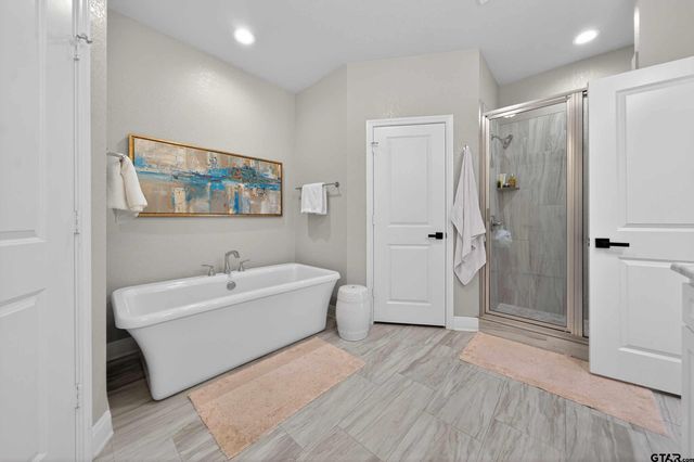 7373 Hearthstone Ln, Tyler, TX 75703