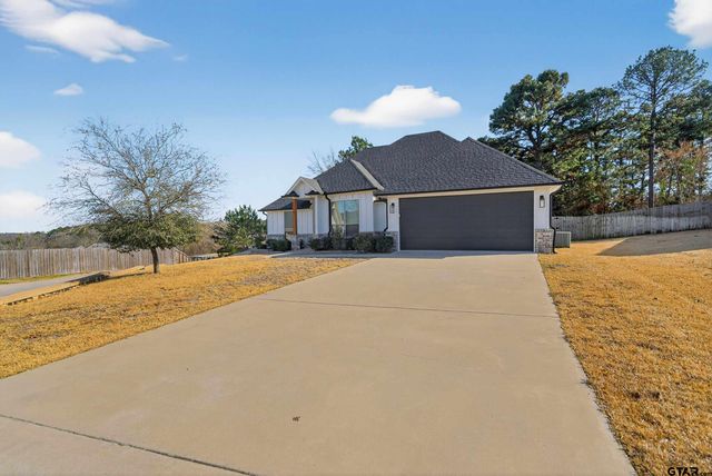 7373 Hearthstone Ln, Tyler, TX 75703