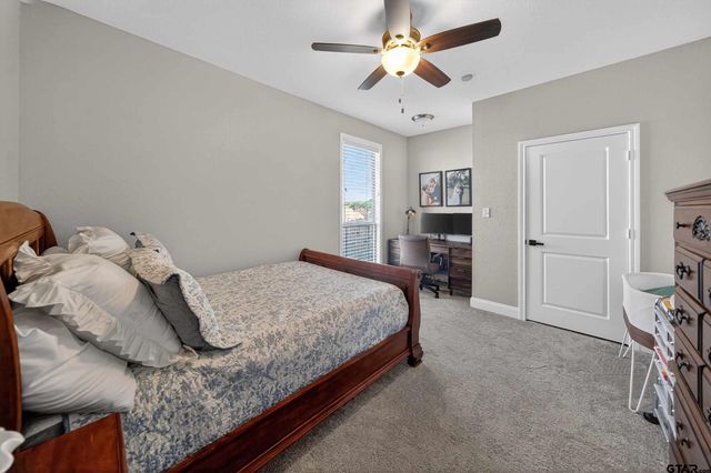 7373 Hearthstone Ln, Tyler, TX 75703