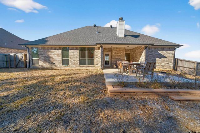 7373 Hearthstone Ln, Tyler, TX 75703