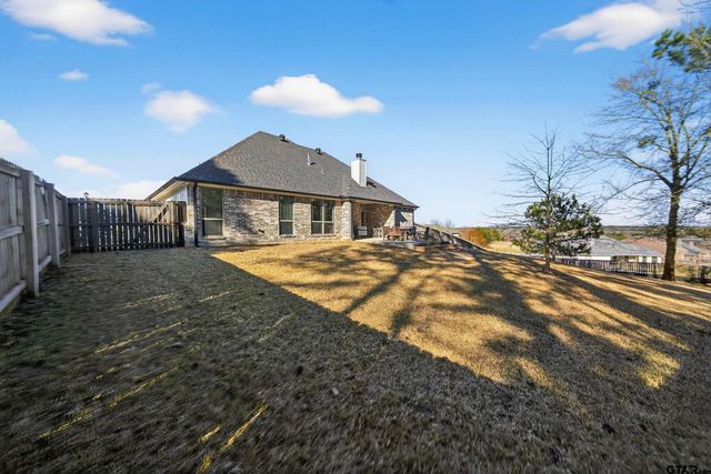 7373 Hearthstone Ln, Tyler, TX 75703