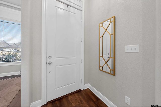 7373 Hearthstone Ln, Tyler, TX 75703