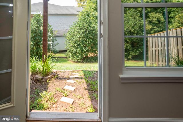 10246 WHITWORTH LN, Manassas, VA 20110