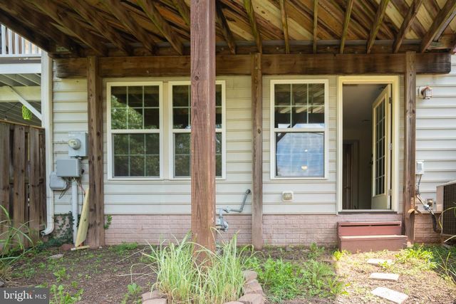10246 WHITWORTH LN, Manassas, VA 20110
