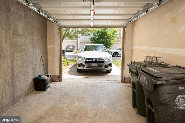 10246 WHITWORTH LN, Manassas, VA 20110
