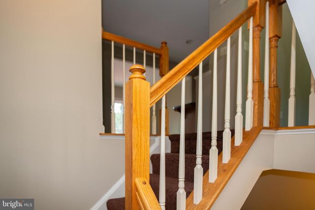 10246 WHITWORTH LN, Manassas, VA 20110