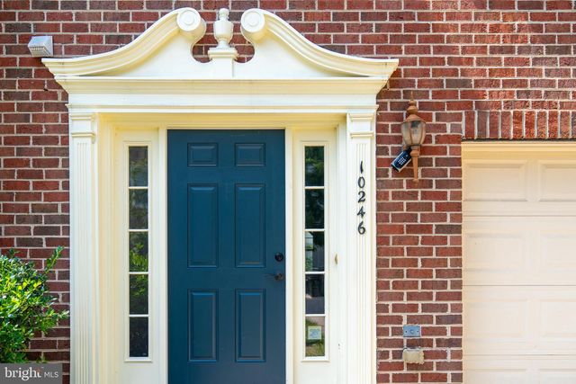 10246 WHITWORTH LN, Manassas, VA 20110