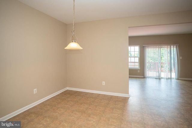10246 WHITWORTH LN, Manassas, VA 20110