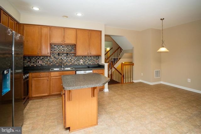 10246 WHITWORTH LN, Manassas, VA 20110