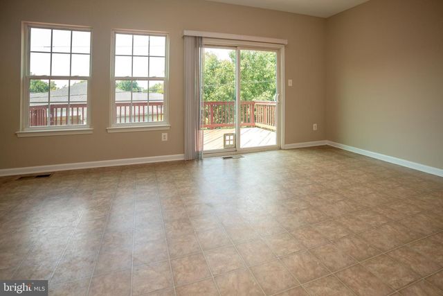 10246 WHITWORTH LN, Manassas, VA 20110