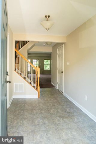 10246 WHITWORTH LN, Manassas, VA 20110