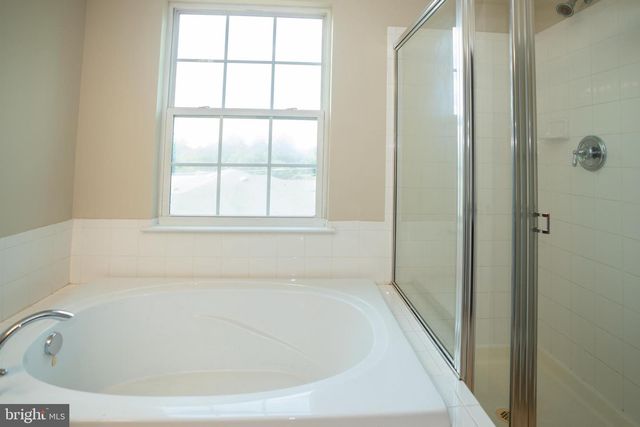 10246 WHITWORTH LN, Manassas, VA 20110