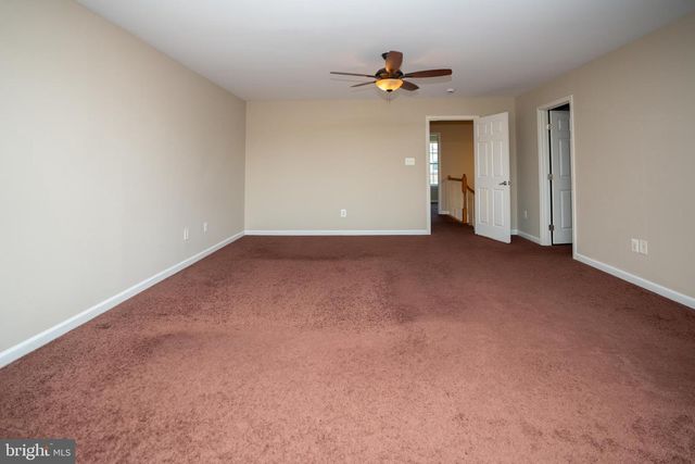 10246 WHITWORTH LN, Manassas, VA 20110