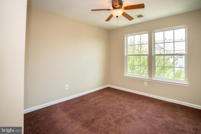 10246 WHITWORTH LN, Manassas, VA 20110