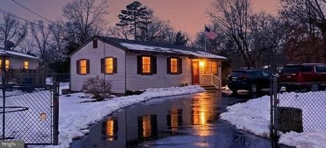 113 E COLTON LN, Williamstown, NJ 08094