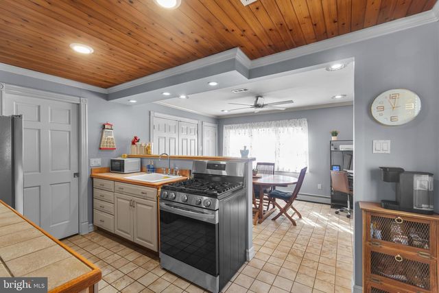 113 E COLTON LN, Williamstown, NJ 08094