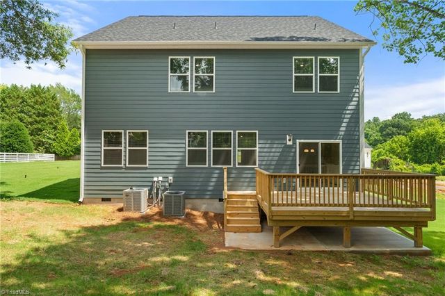 5421 High Valley Lane, Winston-salem, NC 27104