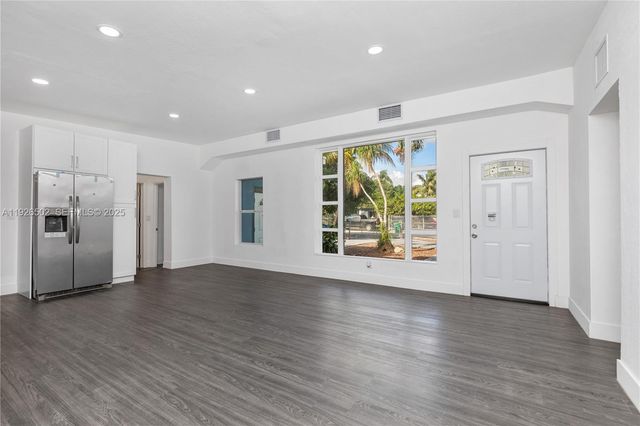 434 NW 110th St, Miami, FL 33168