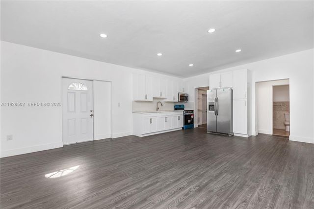 434 NW 110th St, Miami, FL 33168