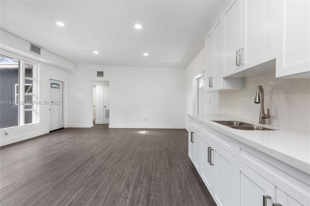 434 NW 110th St, Miami, FL 33168