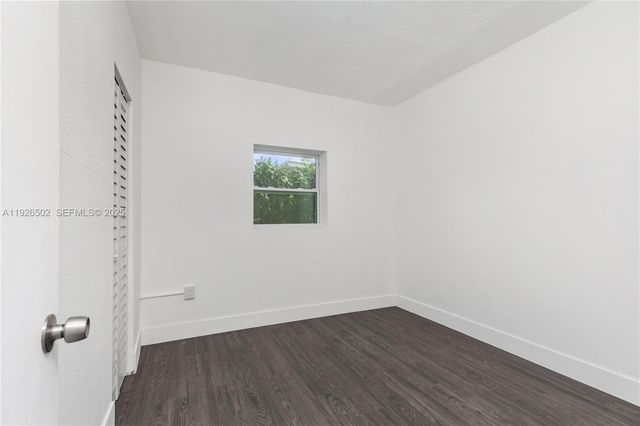 434 NW 110th St, Miami, FL 33168