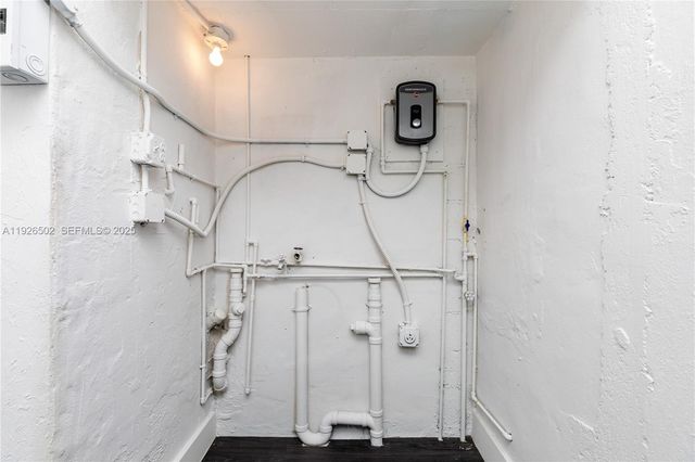 434 NW 110th St, Miami, FL 33168