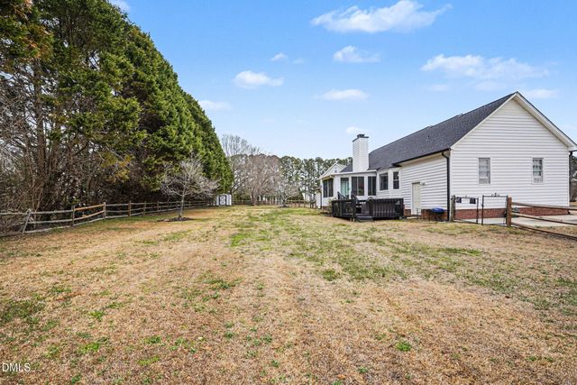 2416 Whitset Place, Willow Springs, NC 27592