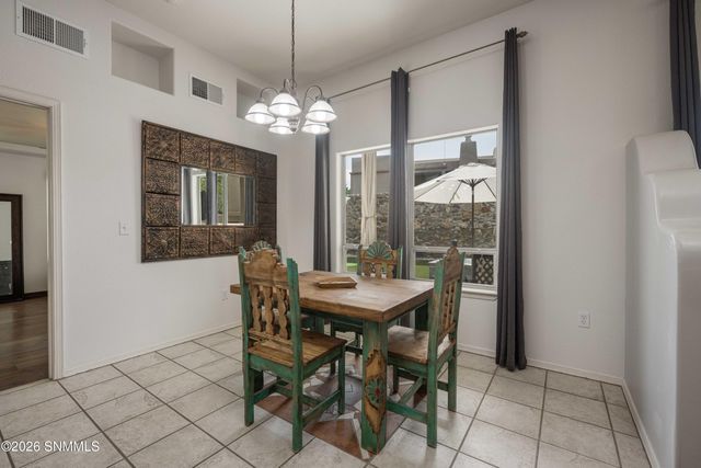 650 Cedardale Loop, Las Cruces, NM 88005