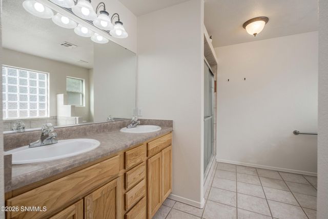 650 Cedardale Loop, Las Cruces, NM 88005