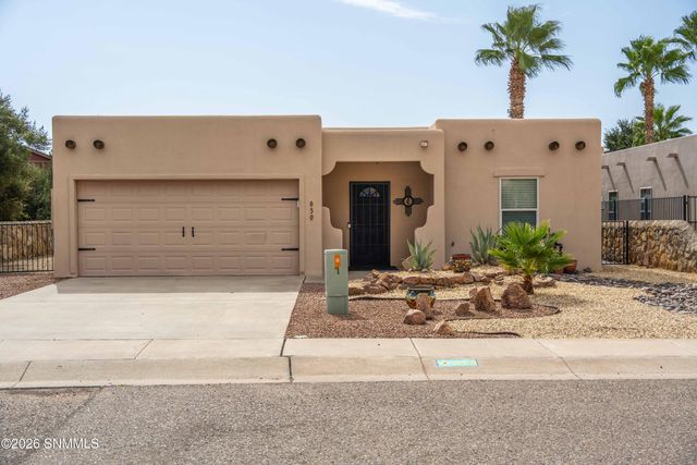 650 Cedardale Loop, Las Cruces, NM 88005