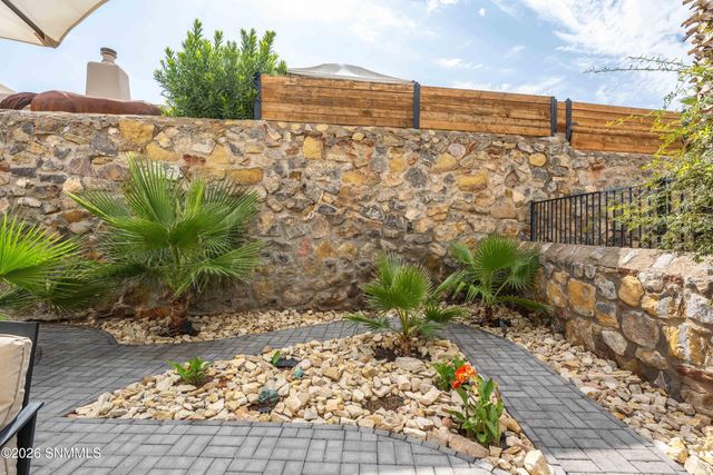 650 Cedardale Loop, Las Cruces, NM 88005