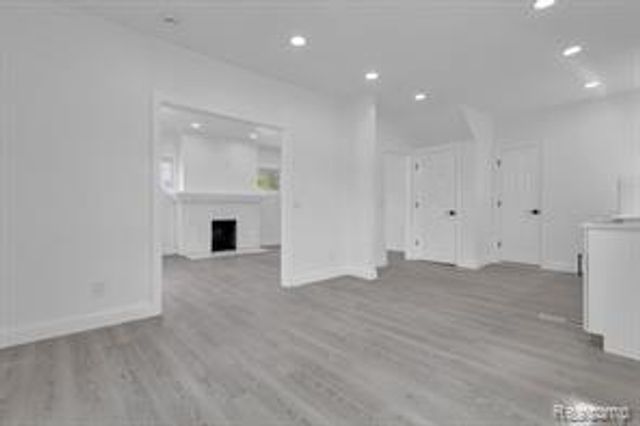 9158 Steel Street, Detroit, MI 48228