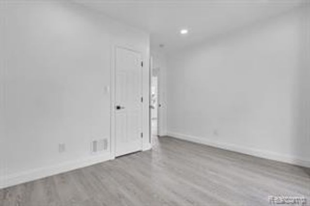 9158 Steel Street, Detroit, MI 48228