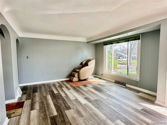 711 Lochhead Avenue, Flint, MI 48507