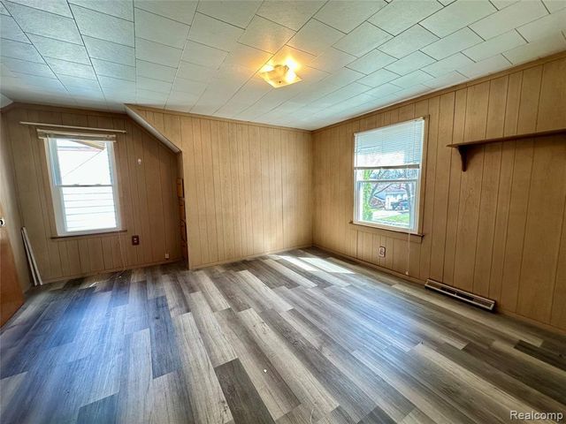 711 Lochhead Avenue, Flint, MI 48507