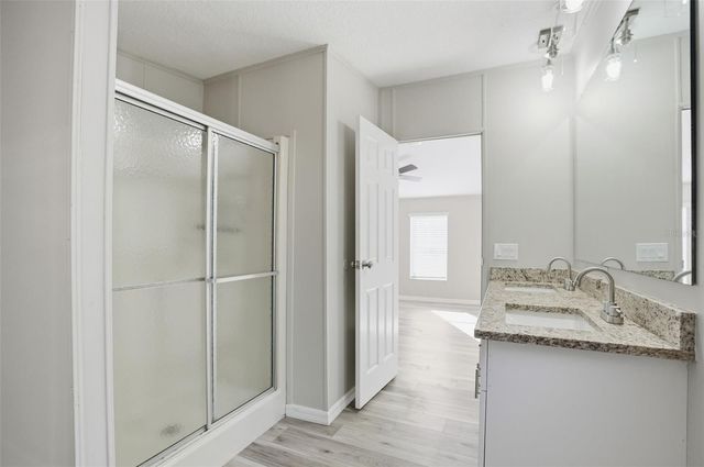 27047 HIAWATHA BOULEVARD, Brooksville, FL 34601