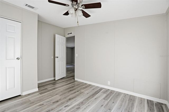 27047 HIAWATHA BOULEVARD, Brooksville, FL 34601