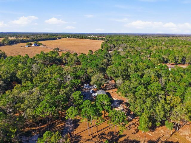 27047 HIAWATHA BOULEVARD, Brooksville, FL 34601