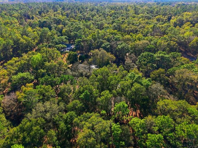 27047 HIAWATHA BOULEVARD, Brooksville, FL 34601