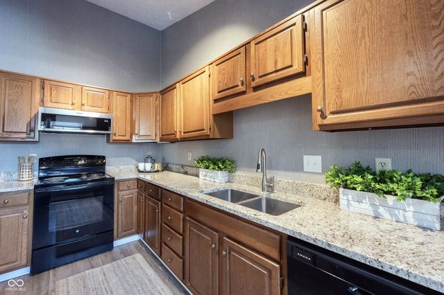 6972 Steinmeier Drive W, Indianapolis, IN 46220