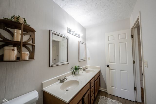 6972 Steinmeier Drive W, Indianapolis, IN 46220