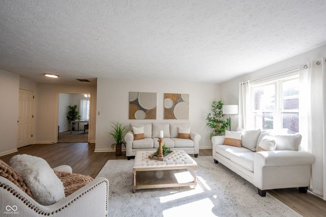 6972 Steinmeier Drive W, Indianapolis, IN 46220