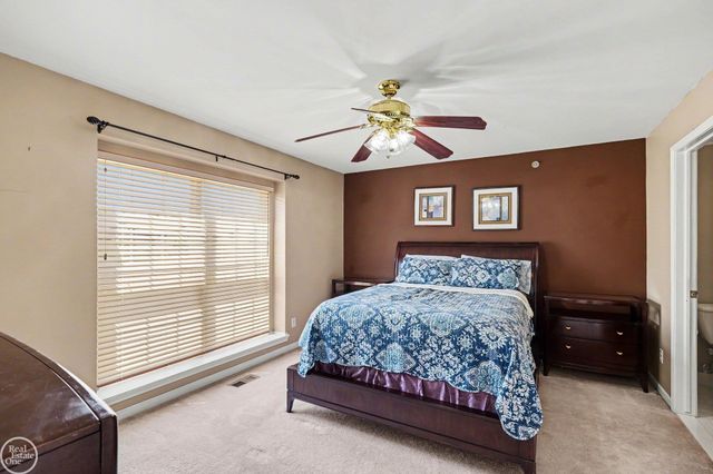 52164 Naugatuck Drive, Macomb, MI 48042