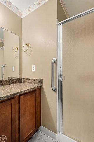 52164 Naugatuck Drive, Macomb, MI 48042
